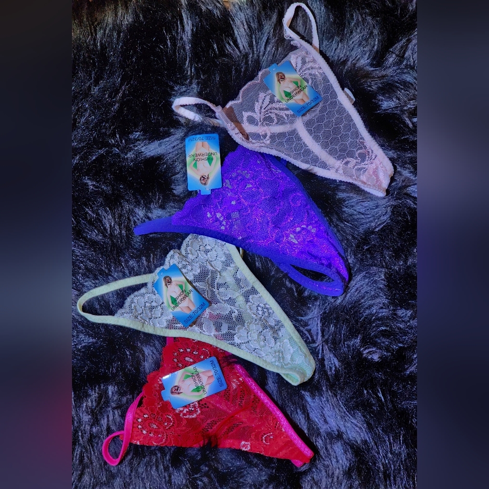 Set of 4 SEXY Panties Lacy G-string/Thong Style Size XS ♡ Set of 4 panties ♡